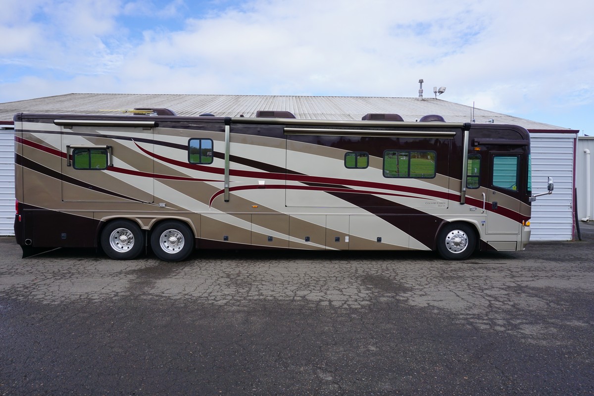 2006 Country Coach Allure 470 Specs