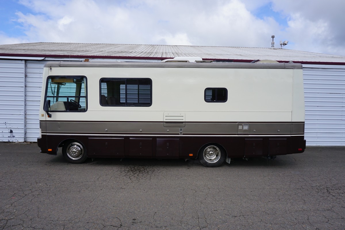 1996 safari trek motorhome