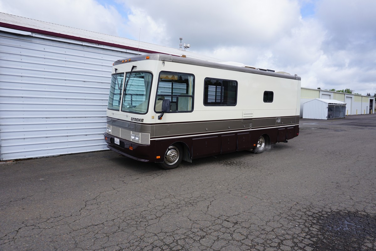 1996 safari trek 2430