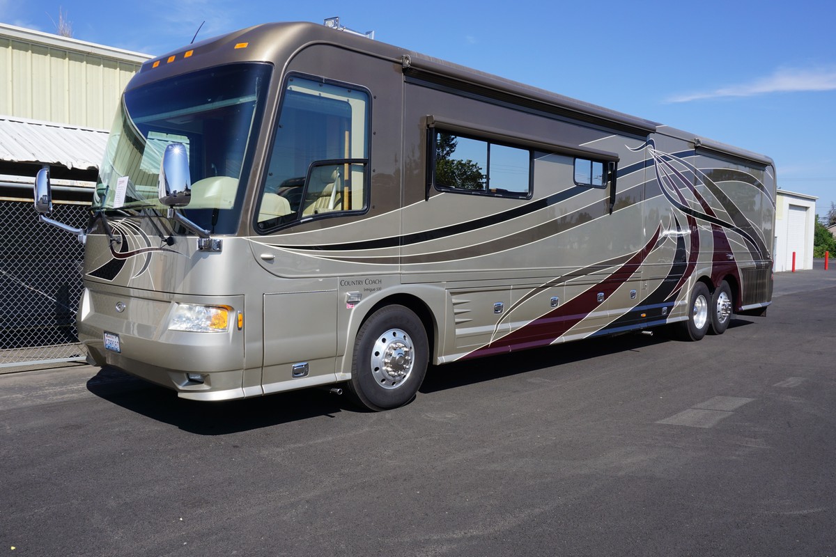 2008 Country Coach Intrigue 45′ | Premier RV